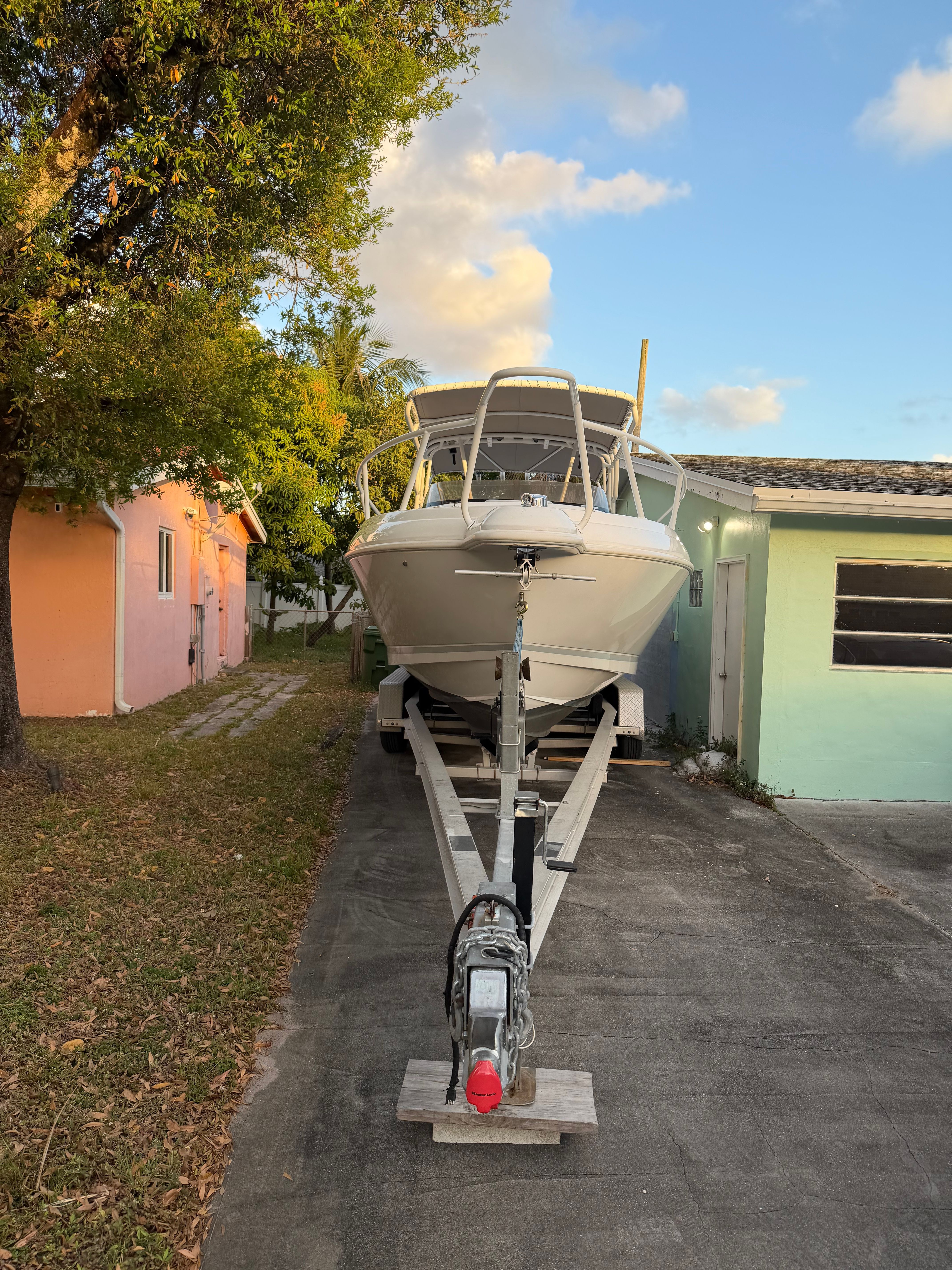 2001 Intrepid 289 - 2