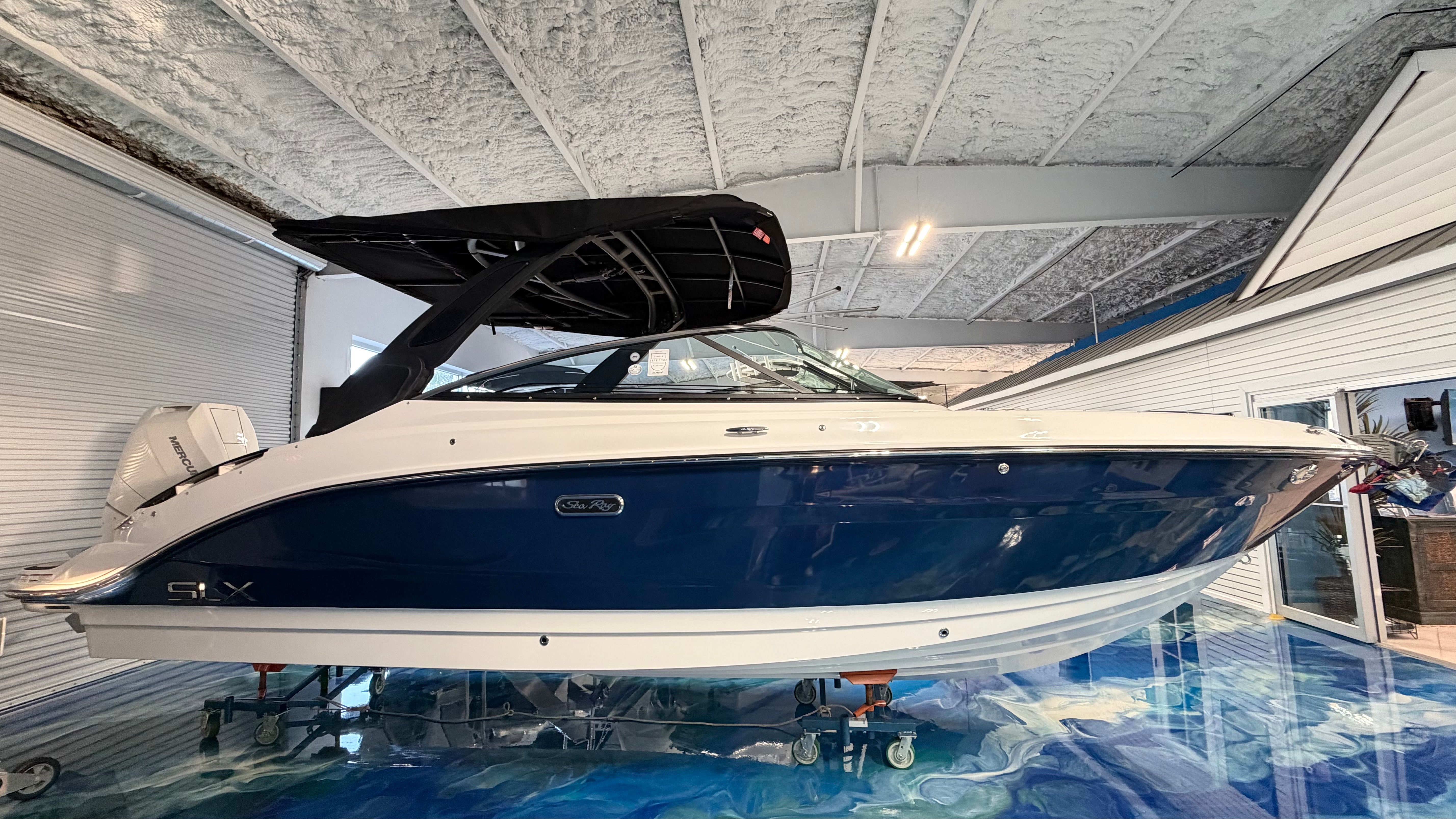 2026 Sea Ray SLX 260 Outboard