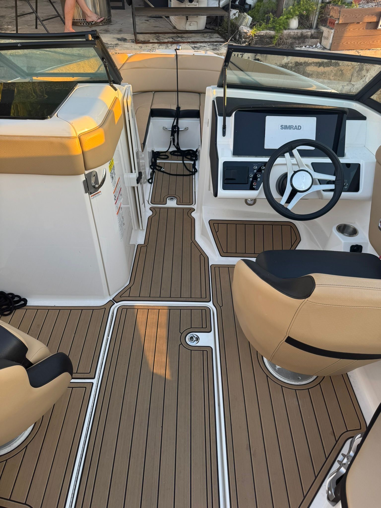 2024 Sea Ray SPX 230 Outboard - 6