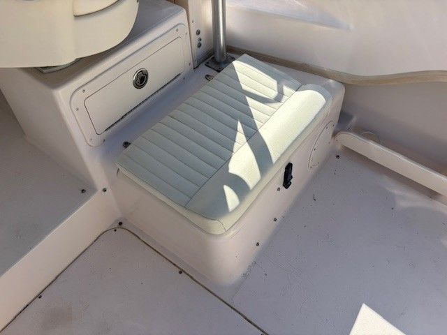 2007 Grady-White Gulfstream 232 - 8