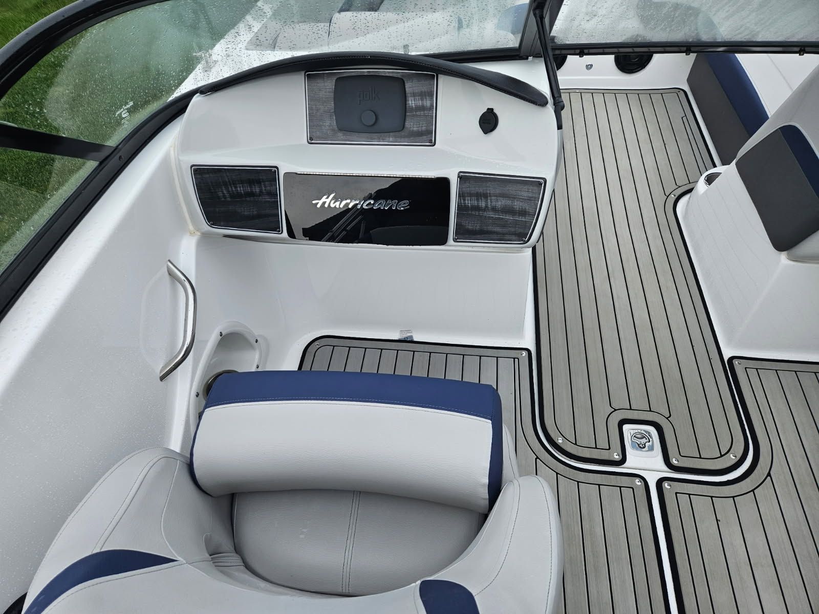 2019 Hurricane Sun Deck 217 - 6