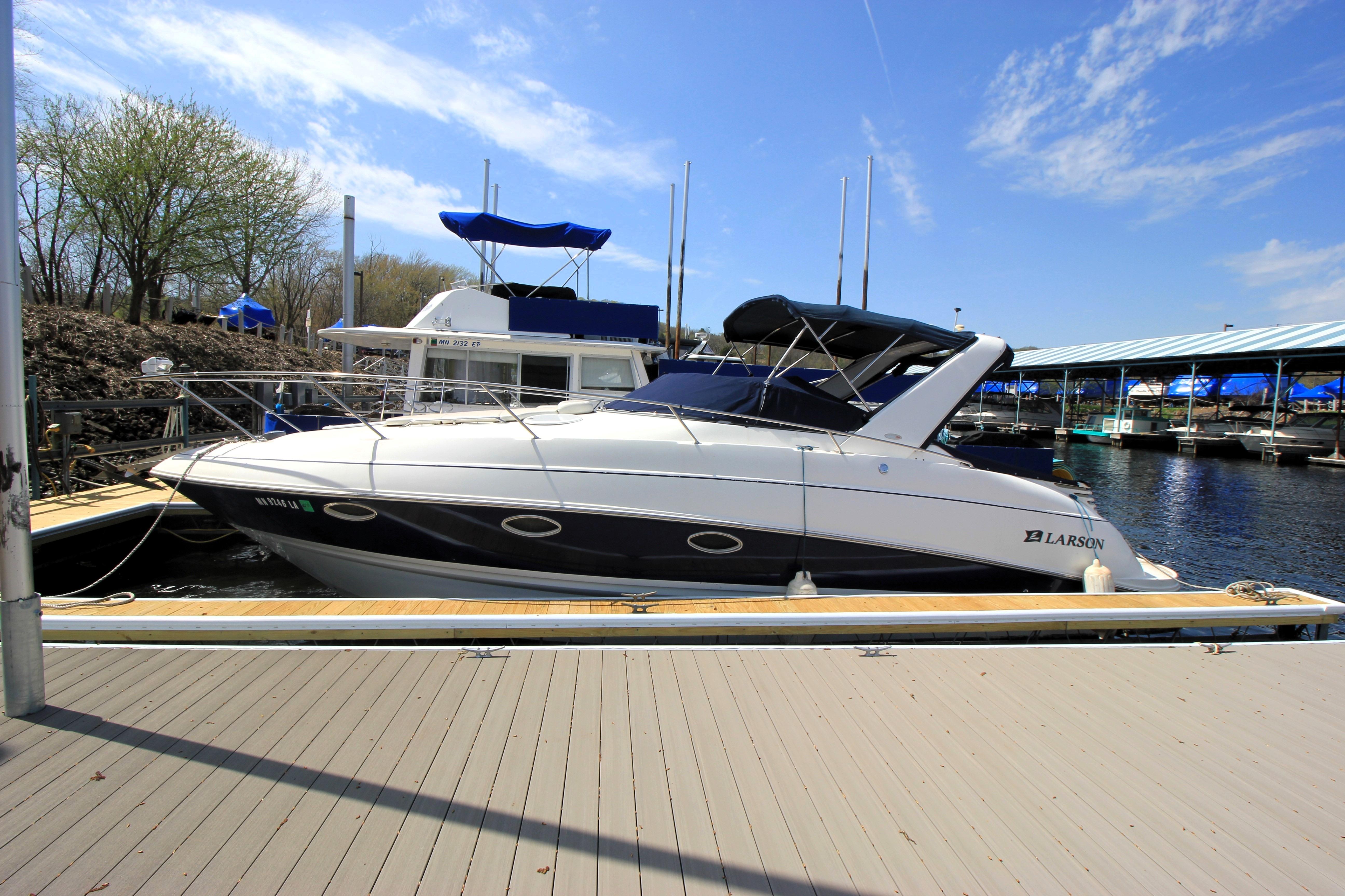 2005 Larson Cabrio 310
