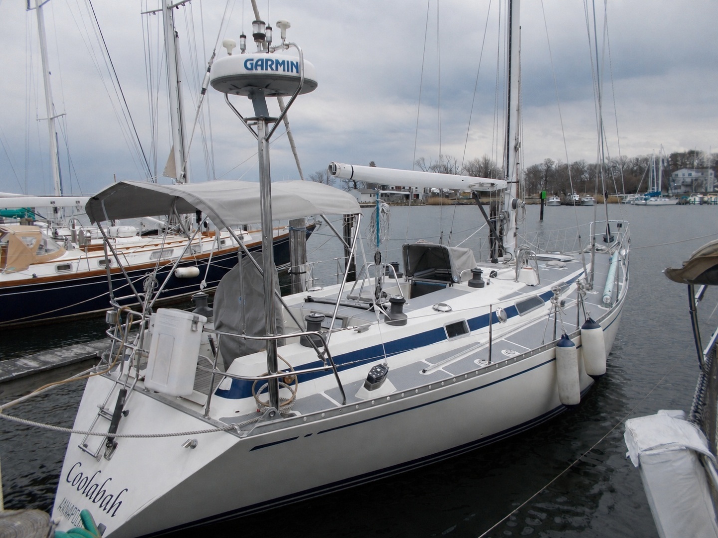 1984 Swan — - Image 2