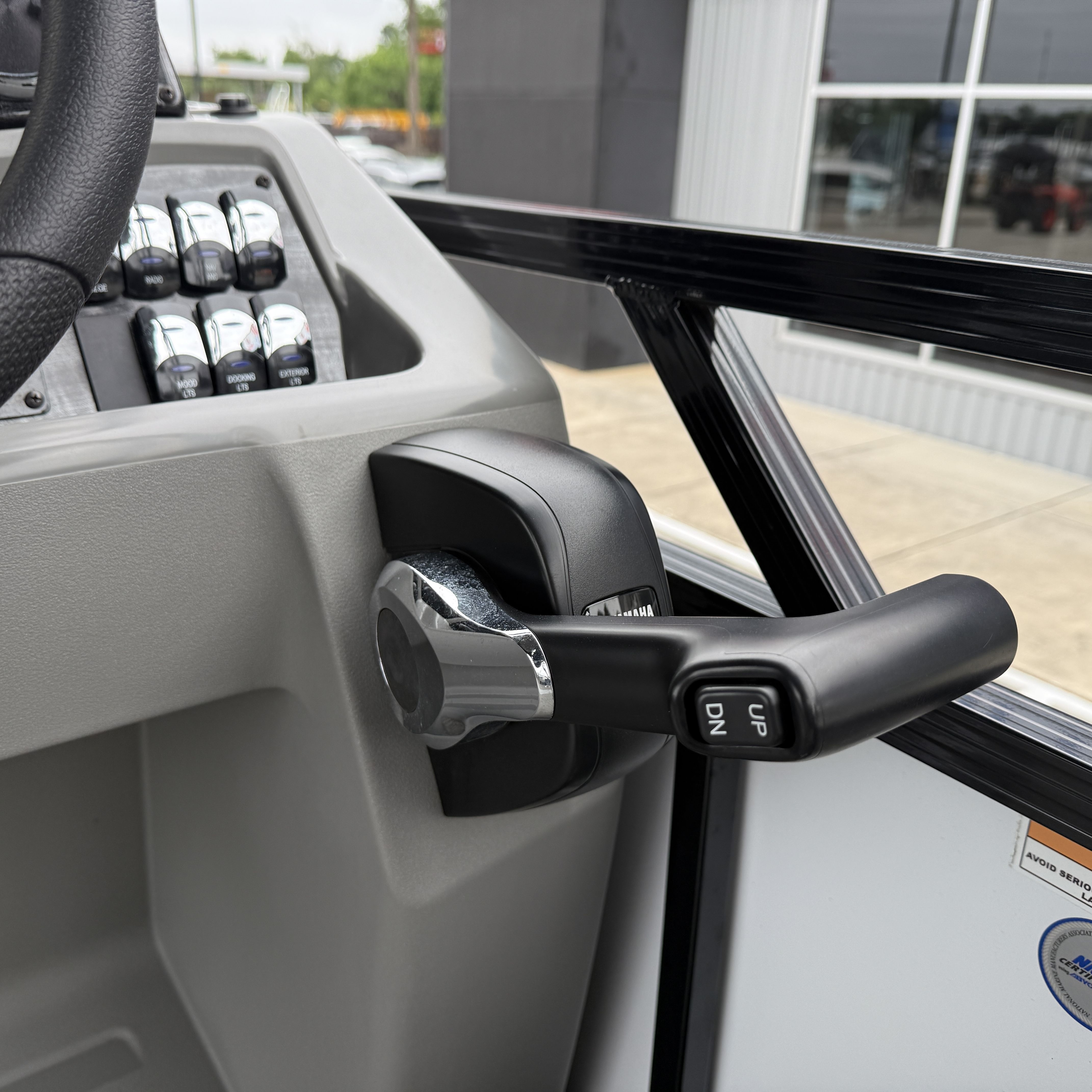 2025 Avalon Venture 85 Quad Lounge - 23' - 21