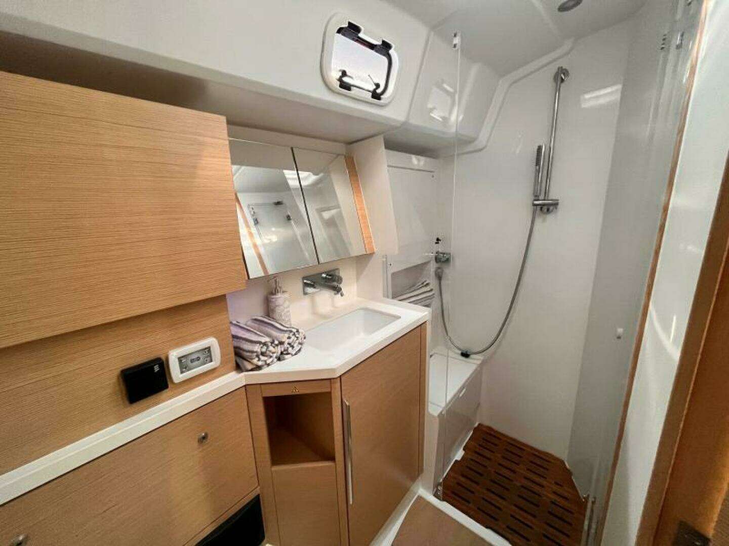 2023 Hanse 460 - Image 32