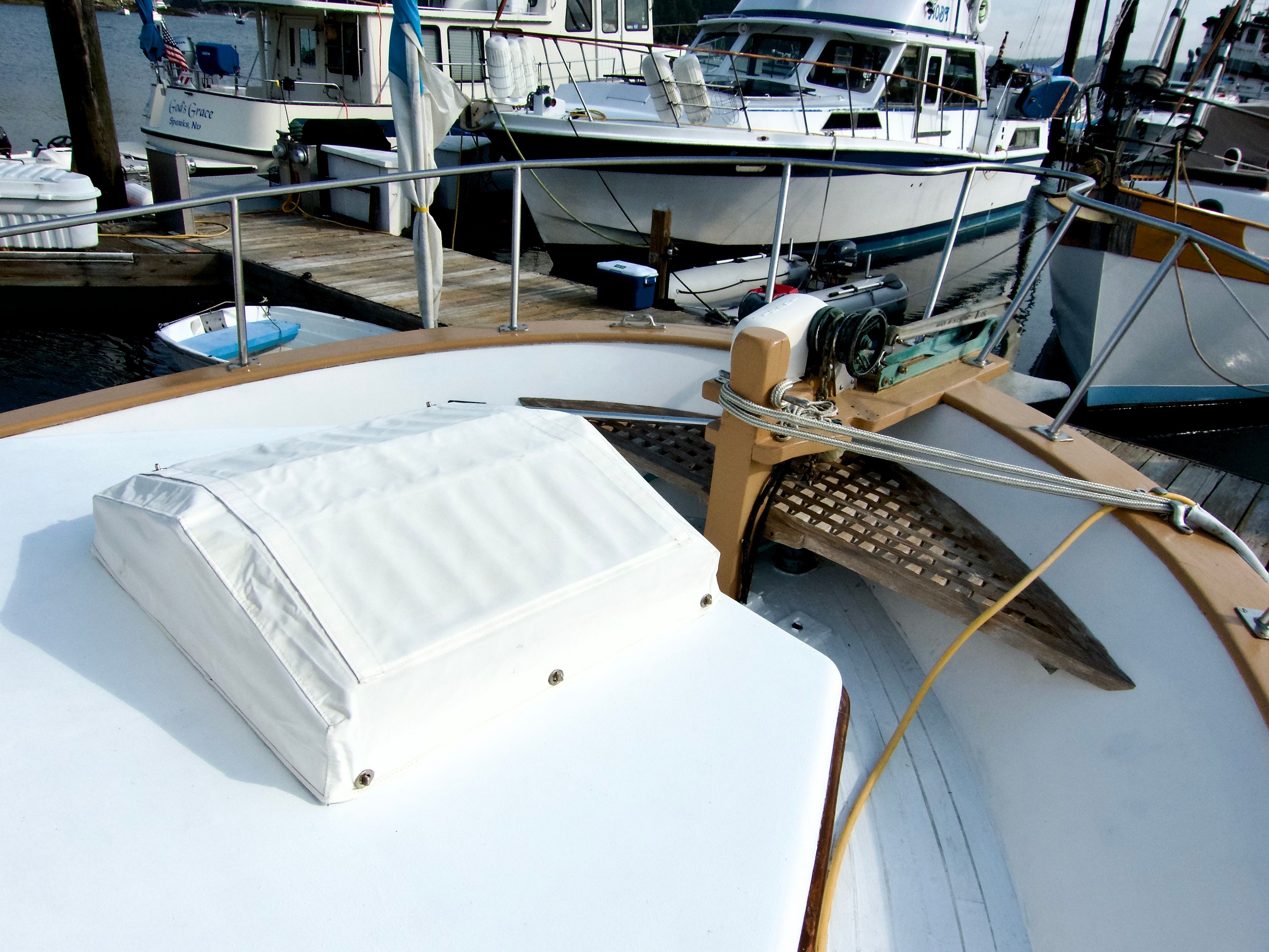 1976 CHB Trawler - 8