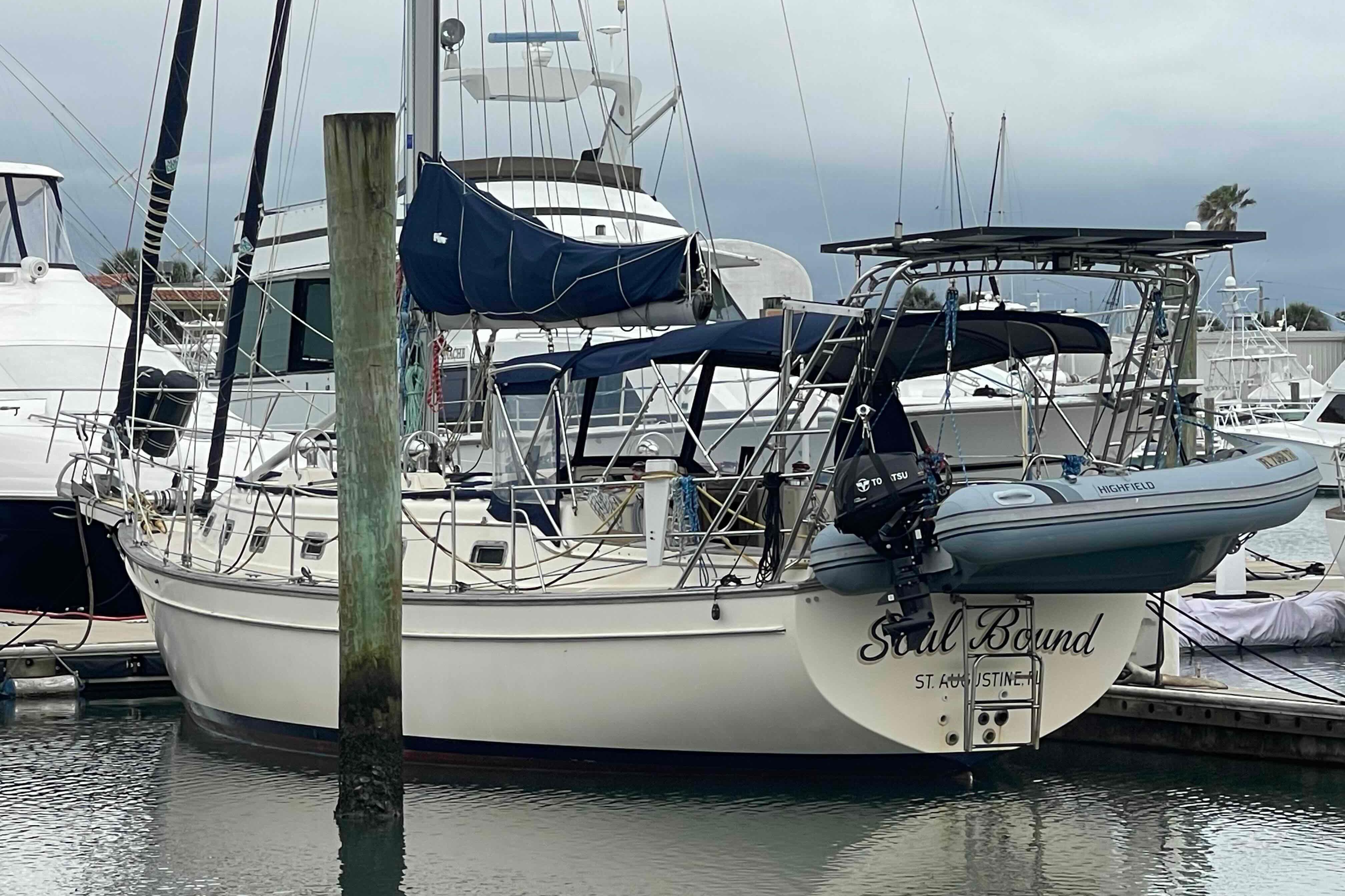 1998 Island Packet 40