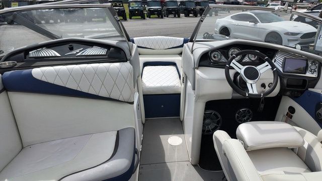 2014 Tigé RZ2 - 16
