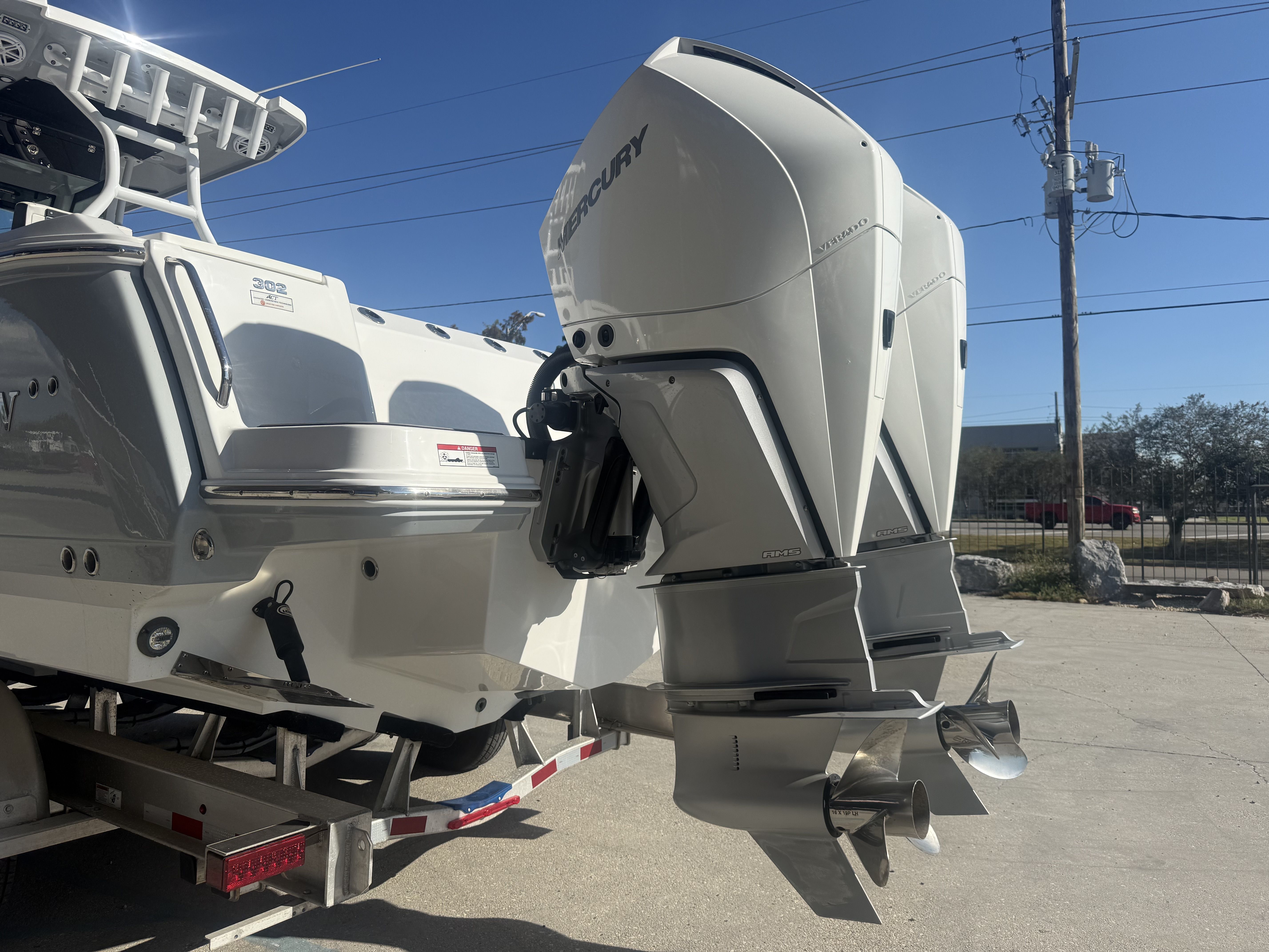 2023 Blackfin 302 CC - 11