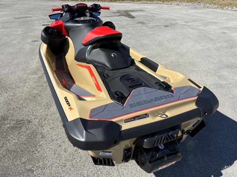 2025 Sea-Doo RXP-X 325 - 9