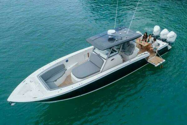2025 Fishing Raptor 390 Solarium