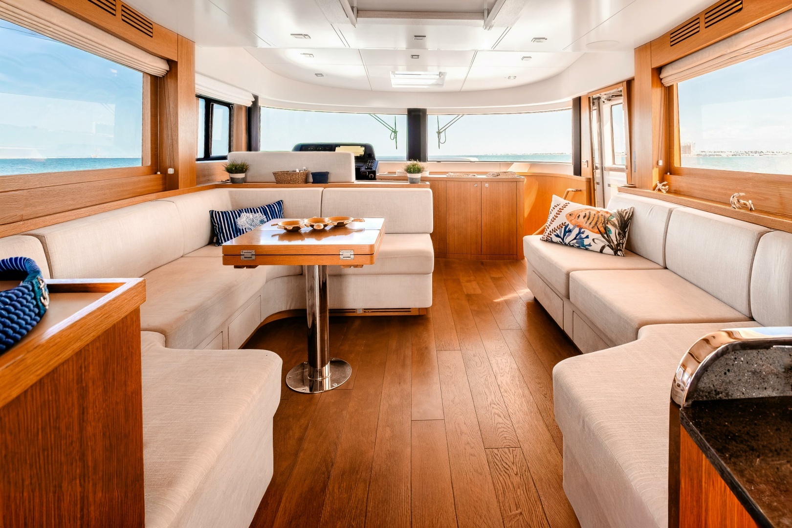 2023 Sirena Yachts — - Image 16