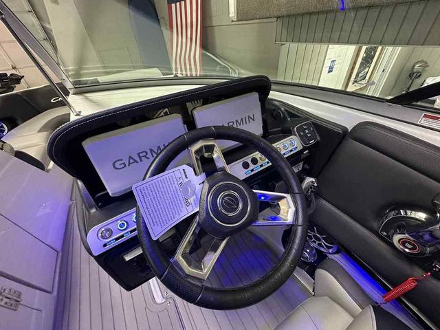 2026 Crownline 288 SS - 10
