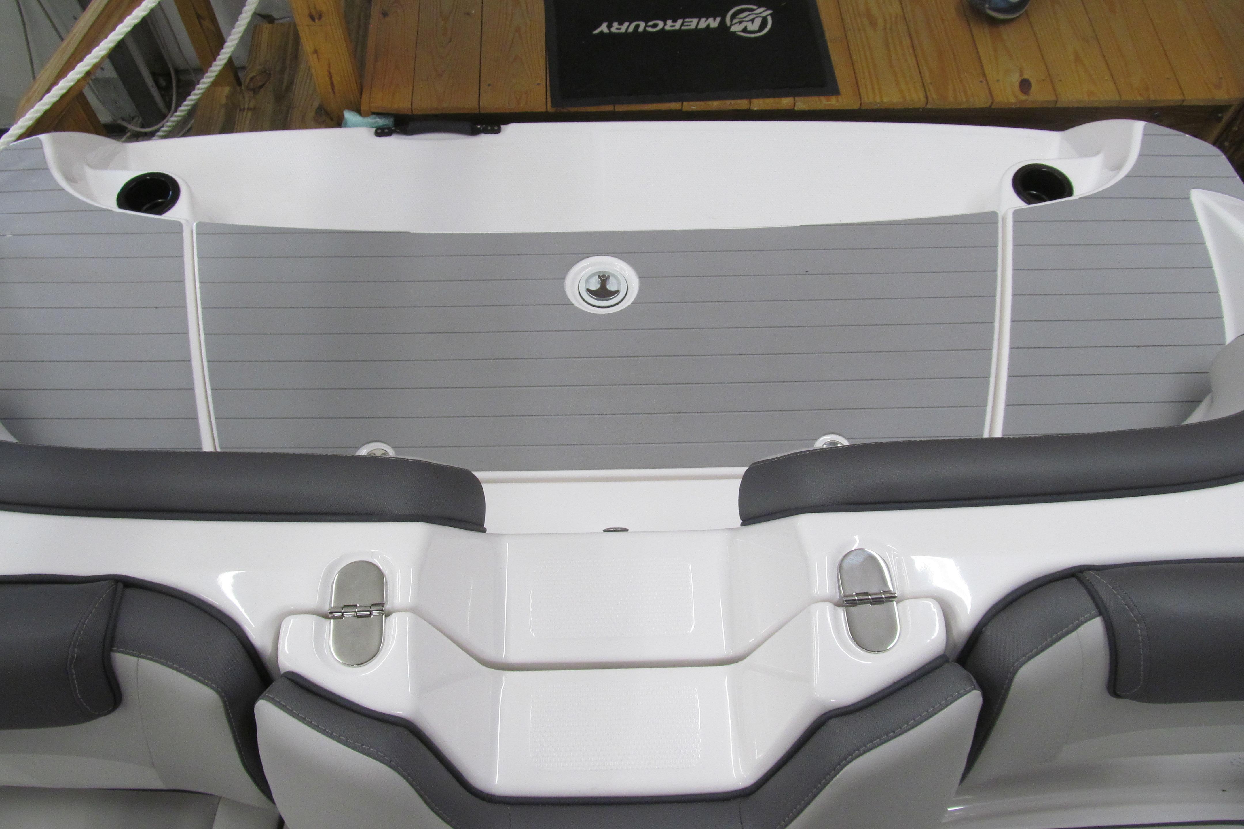 2026 Yamaha Boats SX190 swim platform with gray decking and seating.