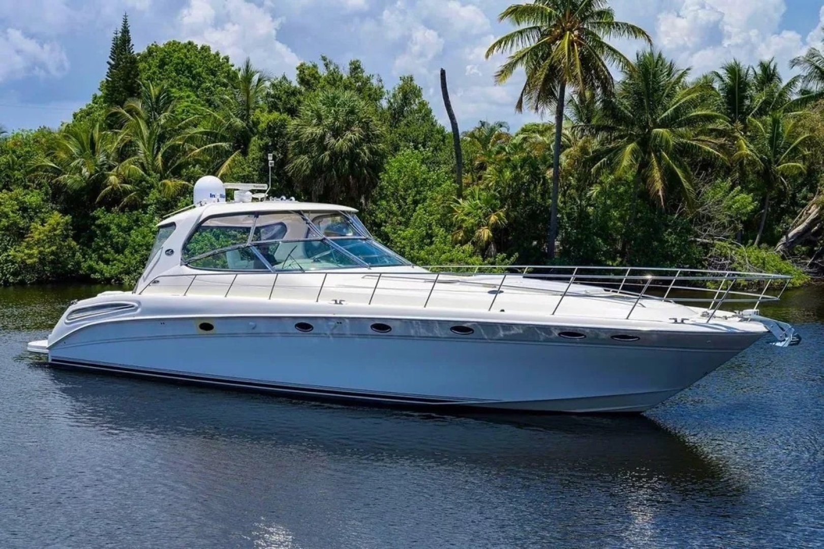 2004 Sea Ray 550 Sundancer - Image 2