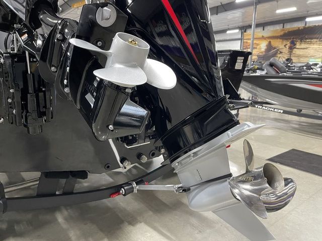 2026 Tracker Targa™ V-19 Combo - 42
