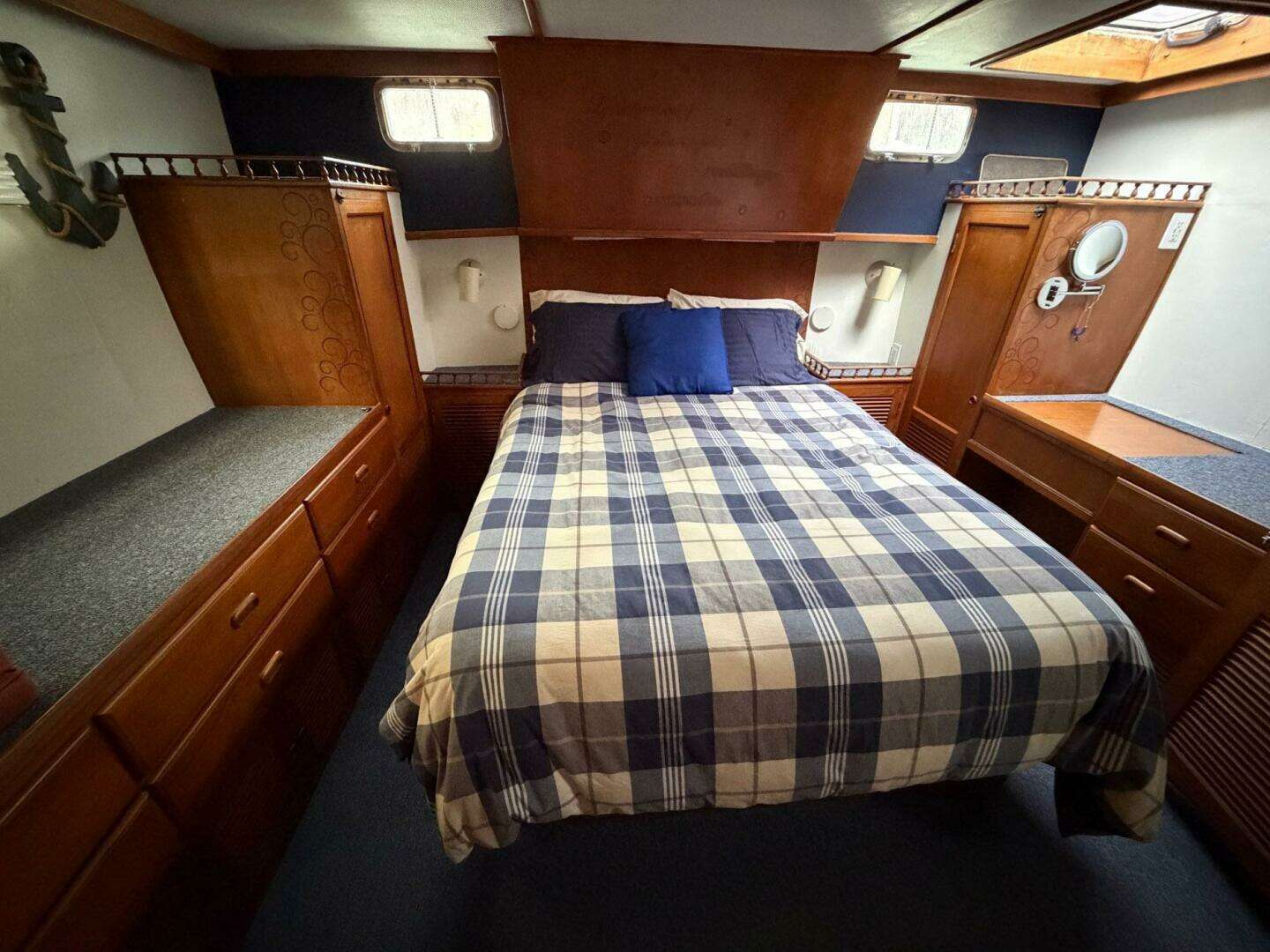 1984 Golden Star Trawler - Image 38