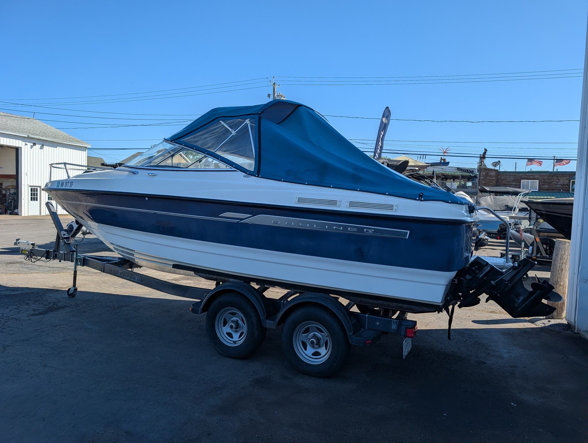 2006 Bayliner Capri Cuddy - 4