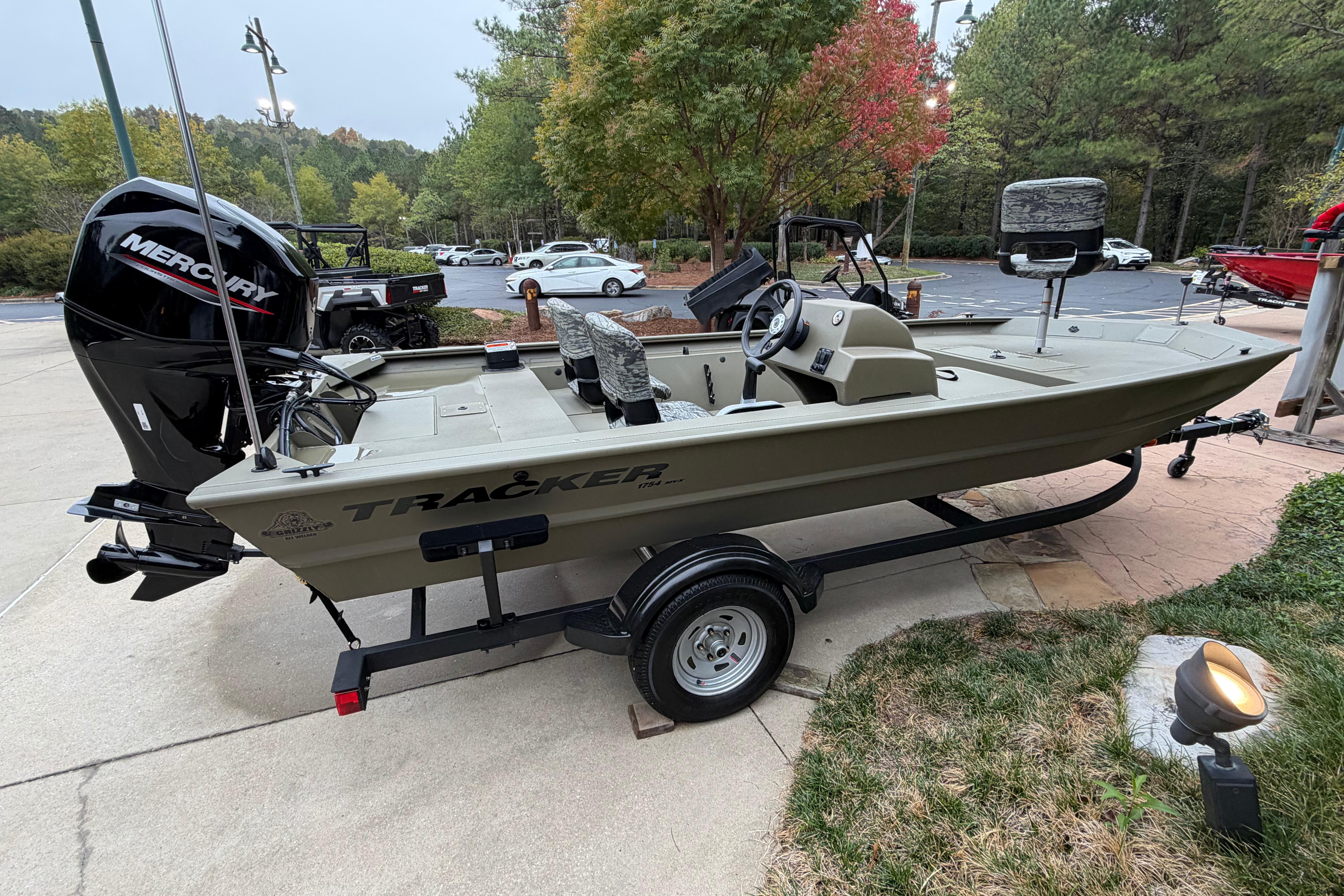 2026 Tracker Grizzly 1754 SC