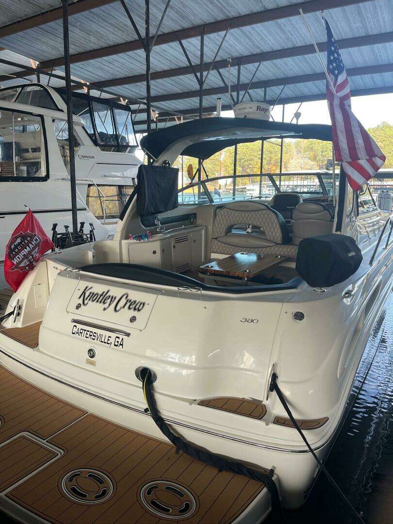 2002 Sea Ray 380 Sundancer - Image 2