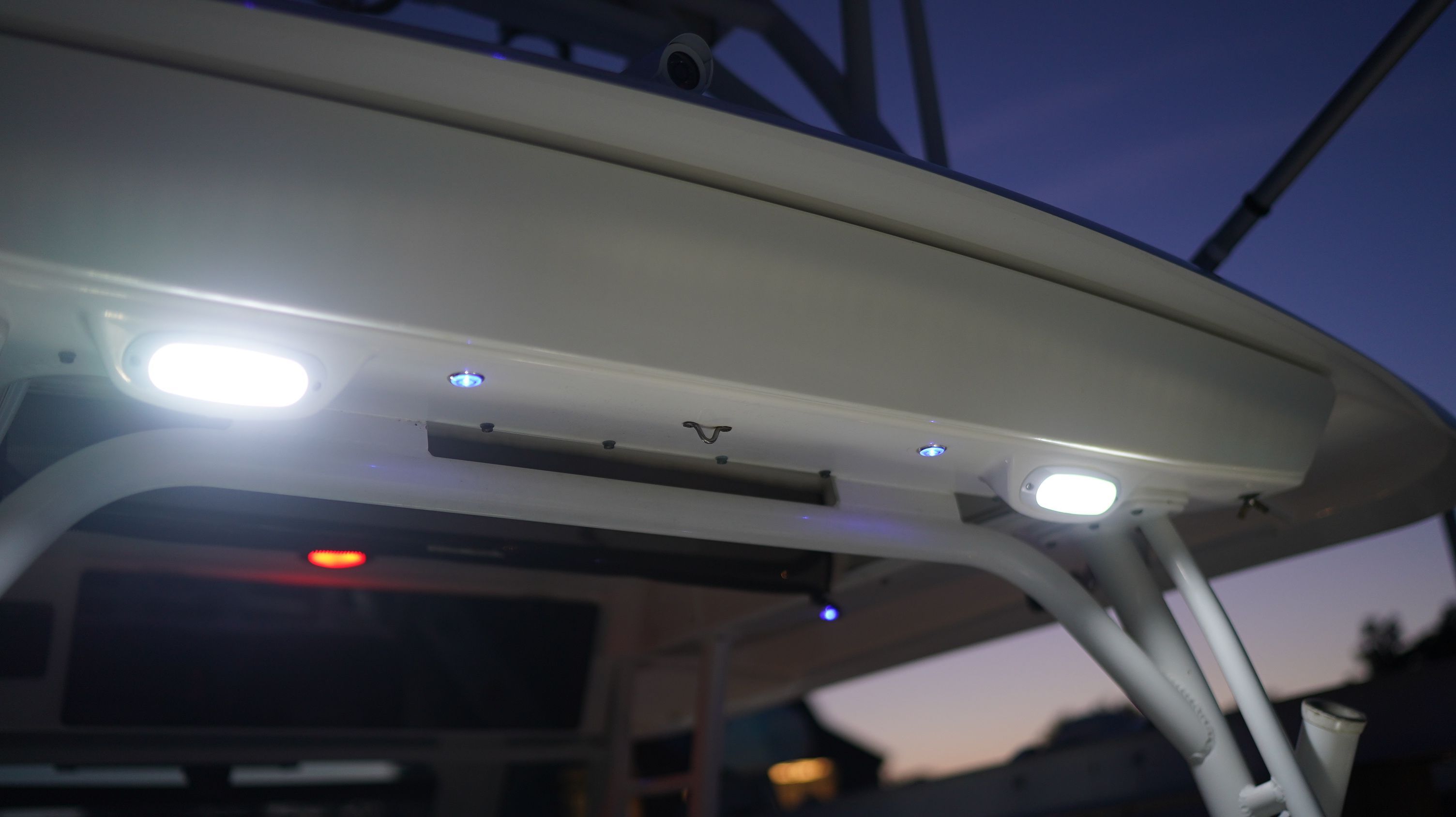 2013 Boston Whaler 350 Outrage - 194
