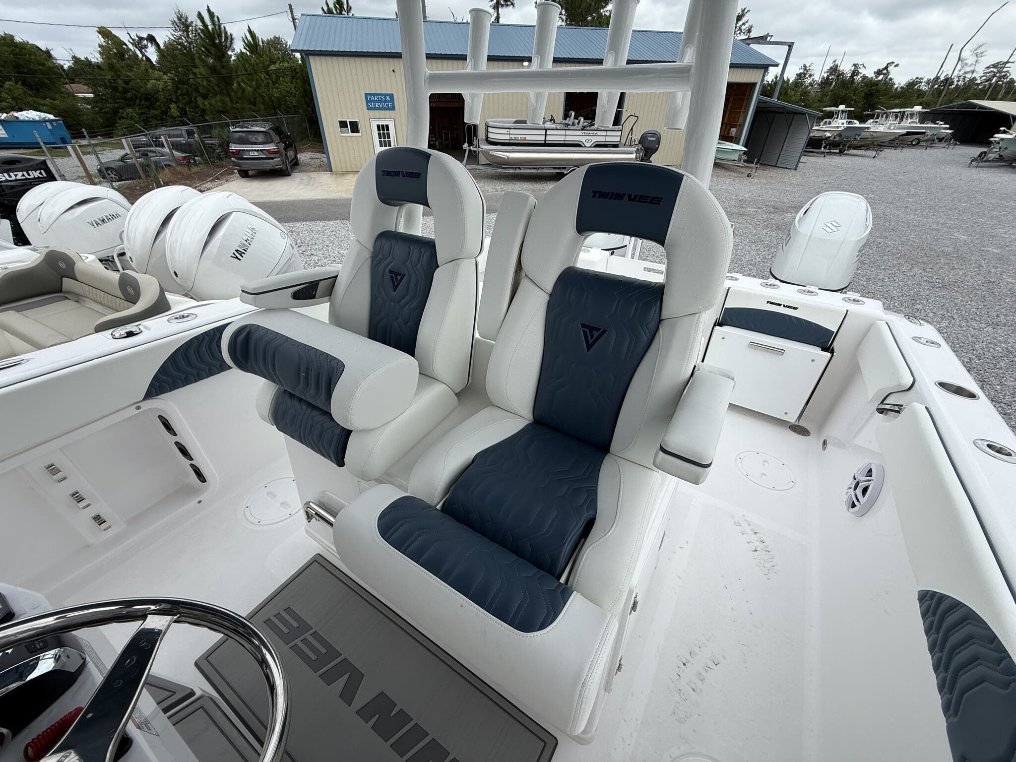 2026 Twin Vee 260 GFX2 CC - 12