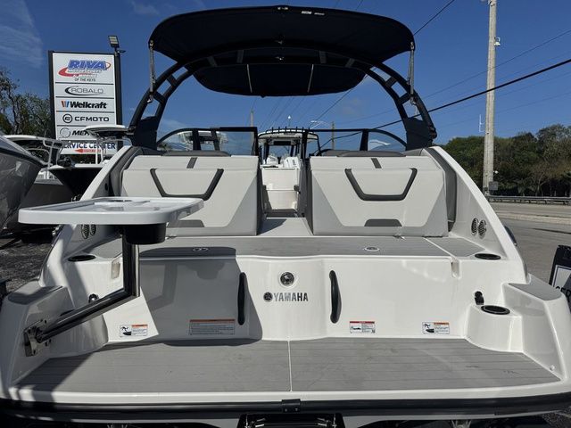 2026 Yamaha Boats AR220 - 3
