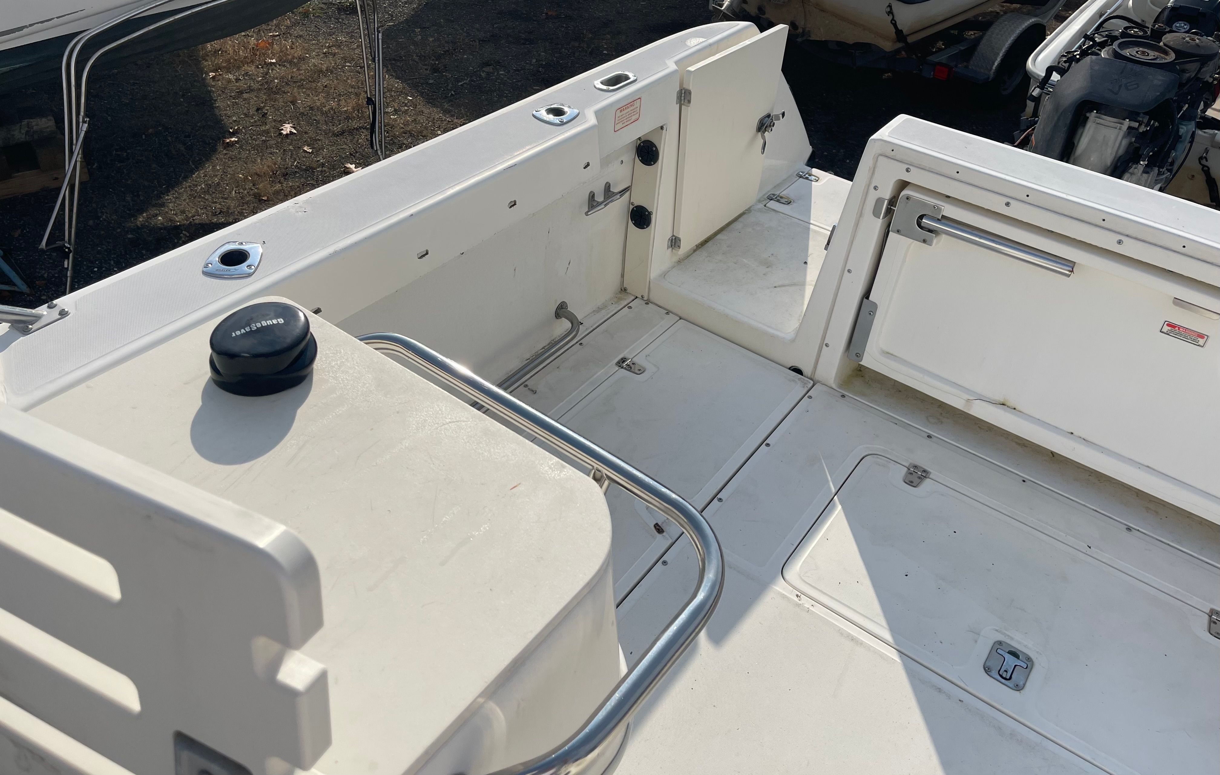 Interior of a 2001 Boston Whaler 26 Conquest boat.