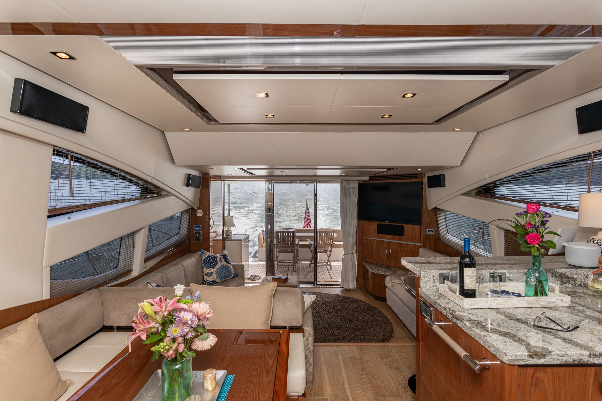 2018 Sea Ray L 650 FLY - 9