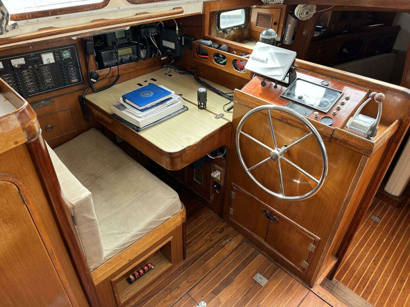 1986 Oceanic — - Image 137