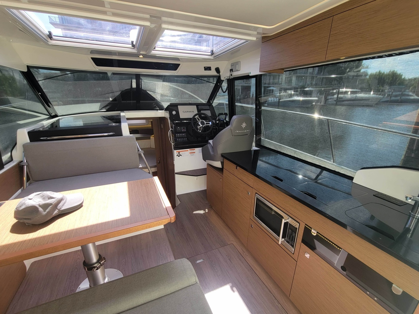 2020 Jeanneau NC 1095 Coupe - Image 16