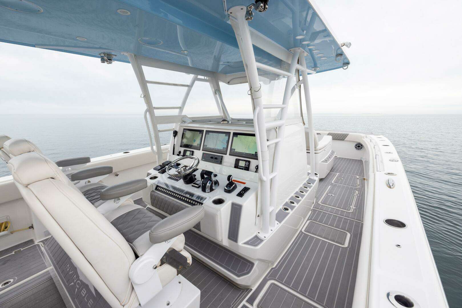 2020 Invincible 40’ Catamaran - Image 15