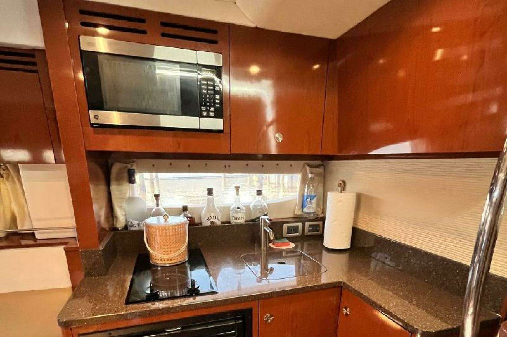 2014 Sea Ray Sundancer 350 - Image 16