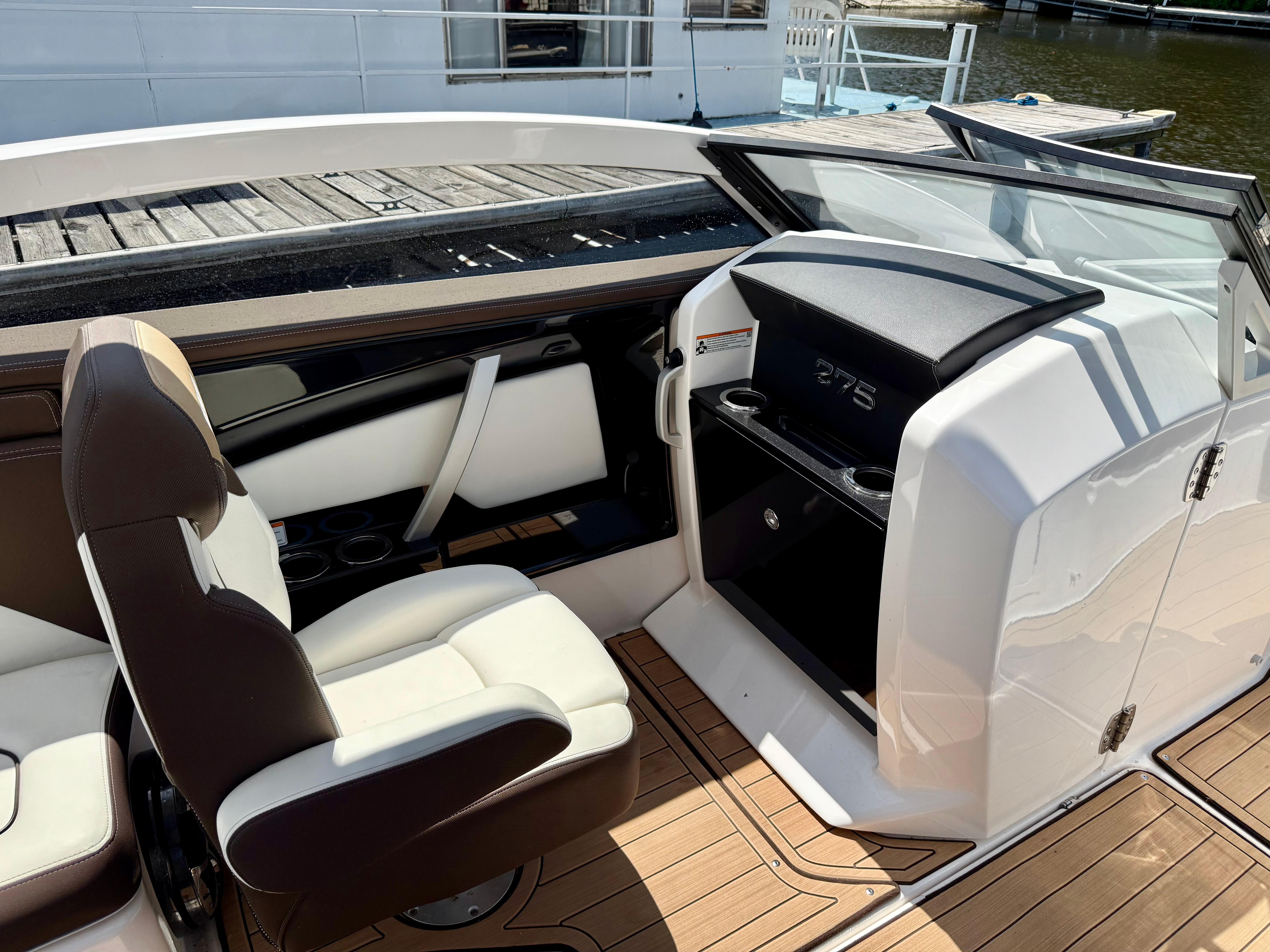 2022 Yamaha Boats 275SD - 14