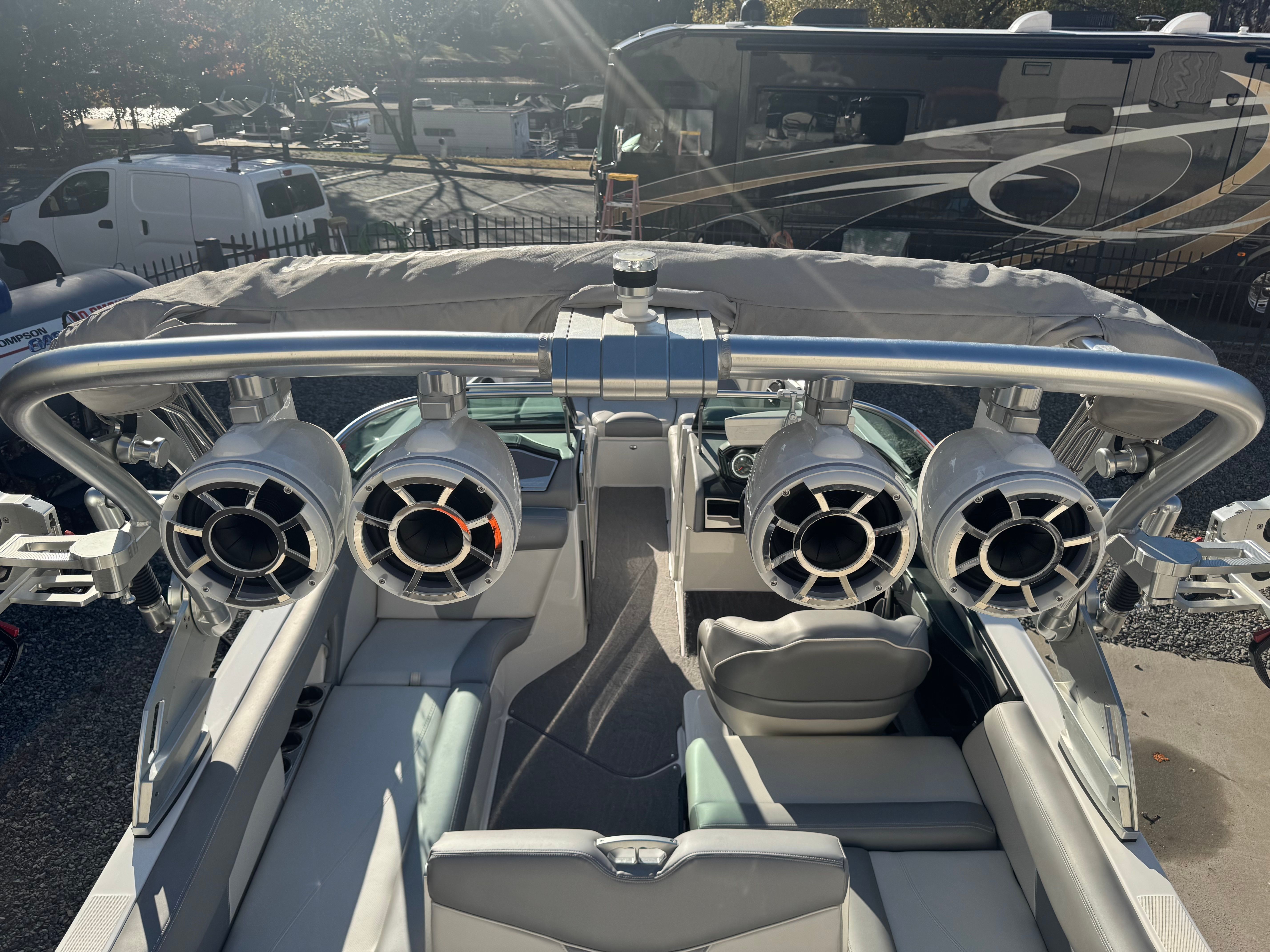 2018 MasterCraft X46 - 17