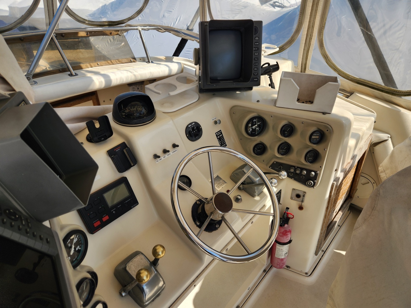 1987 Luhrs Convertible - Image 35