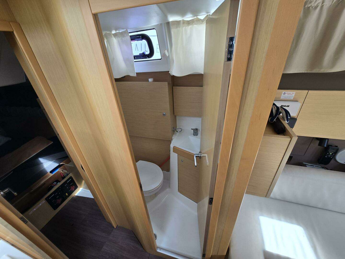 2018 Beneteau 38.1 - Image 19