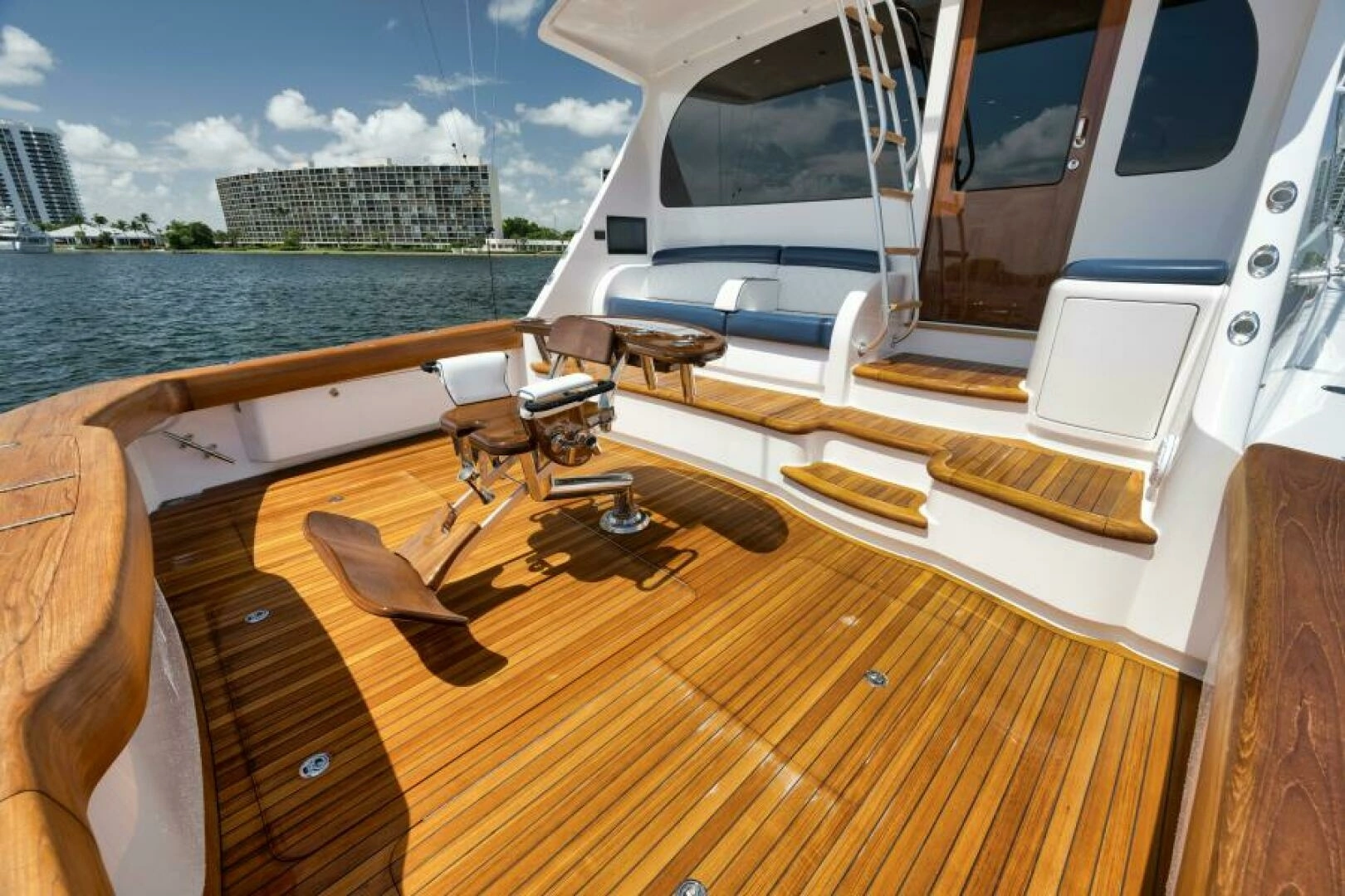 2024 Viking 68 Convertible - Image 3