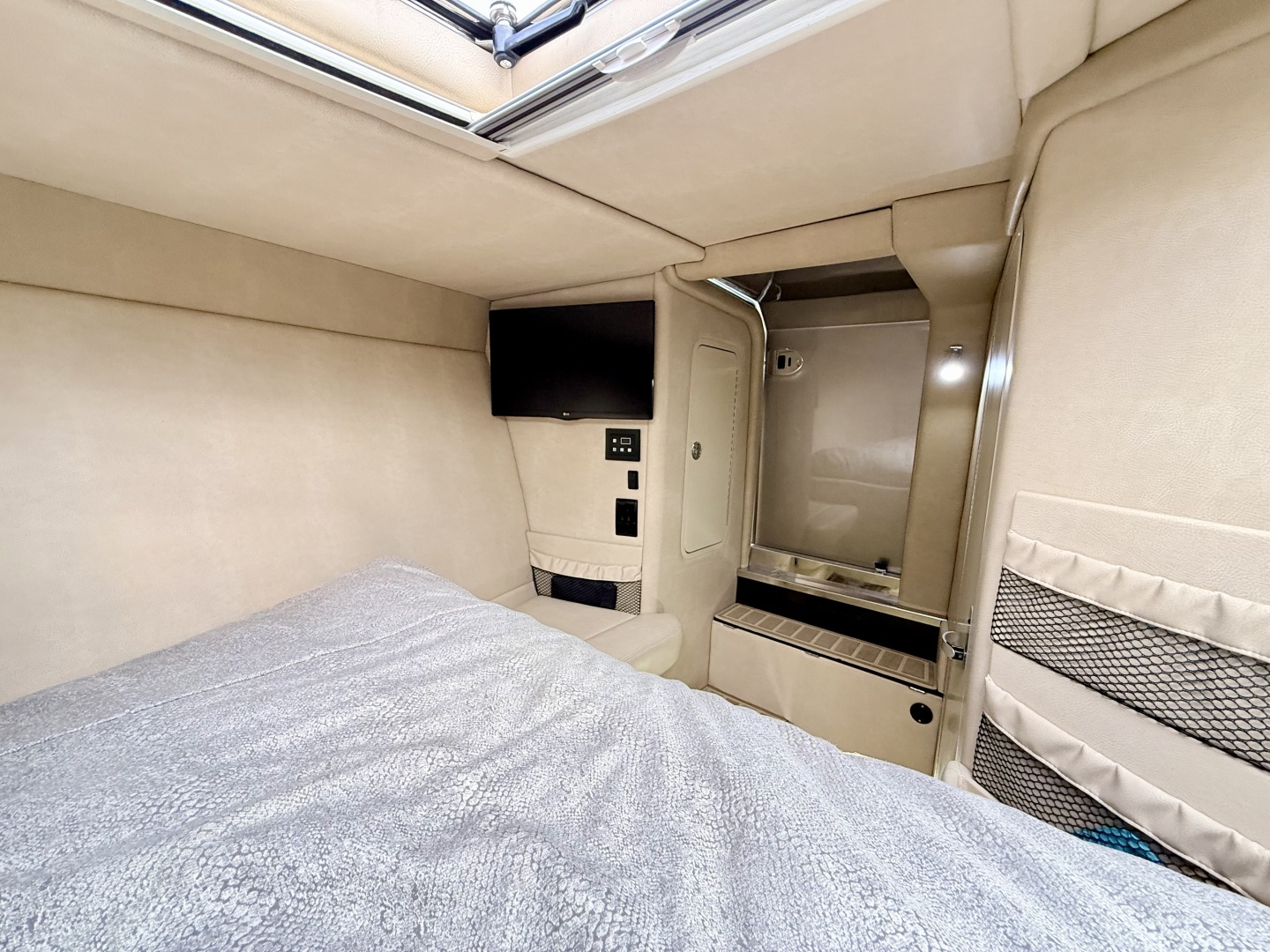 2020 Nor-Tech 550 SPORT CENTER CONSOLE - Image 64