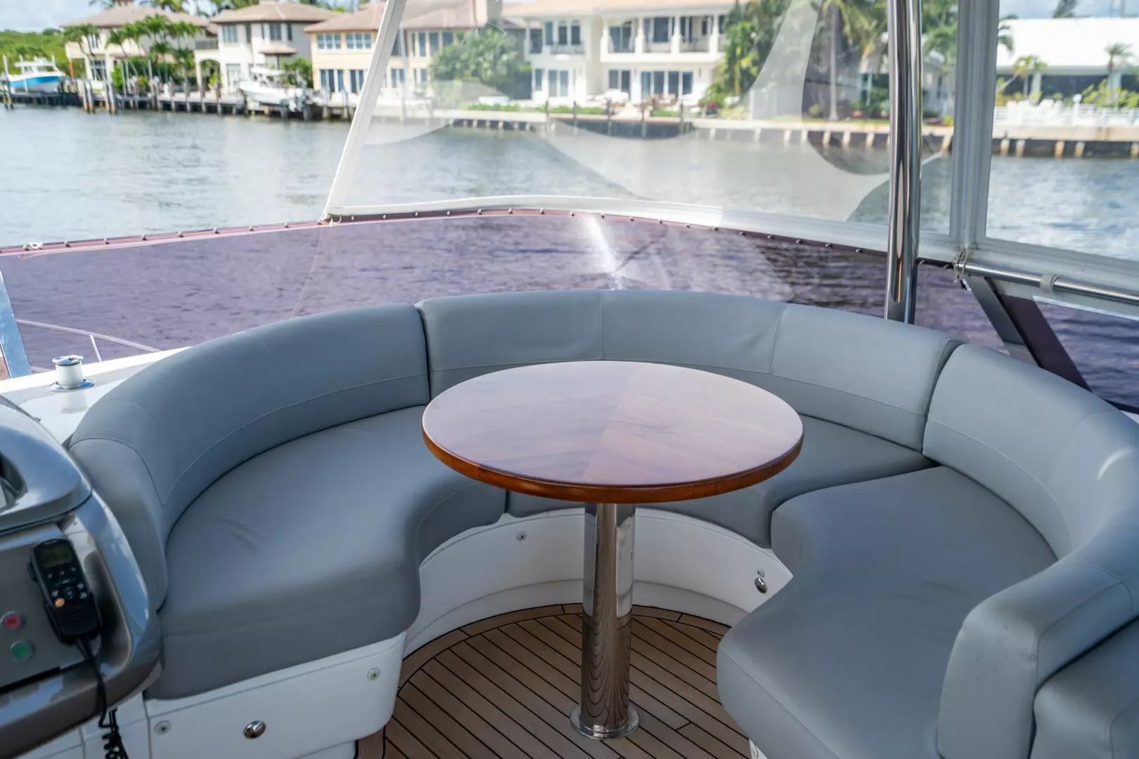 2018 Princess F62 - Image 39