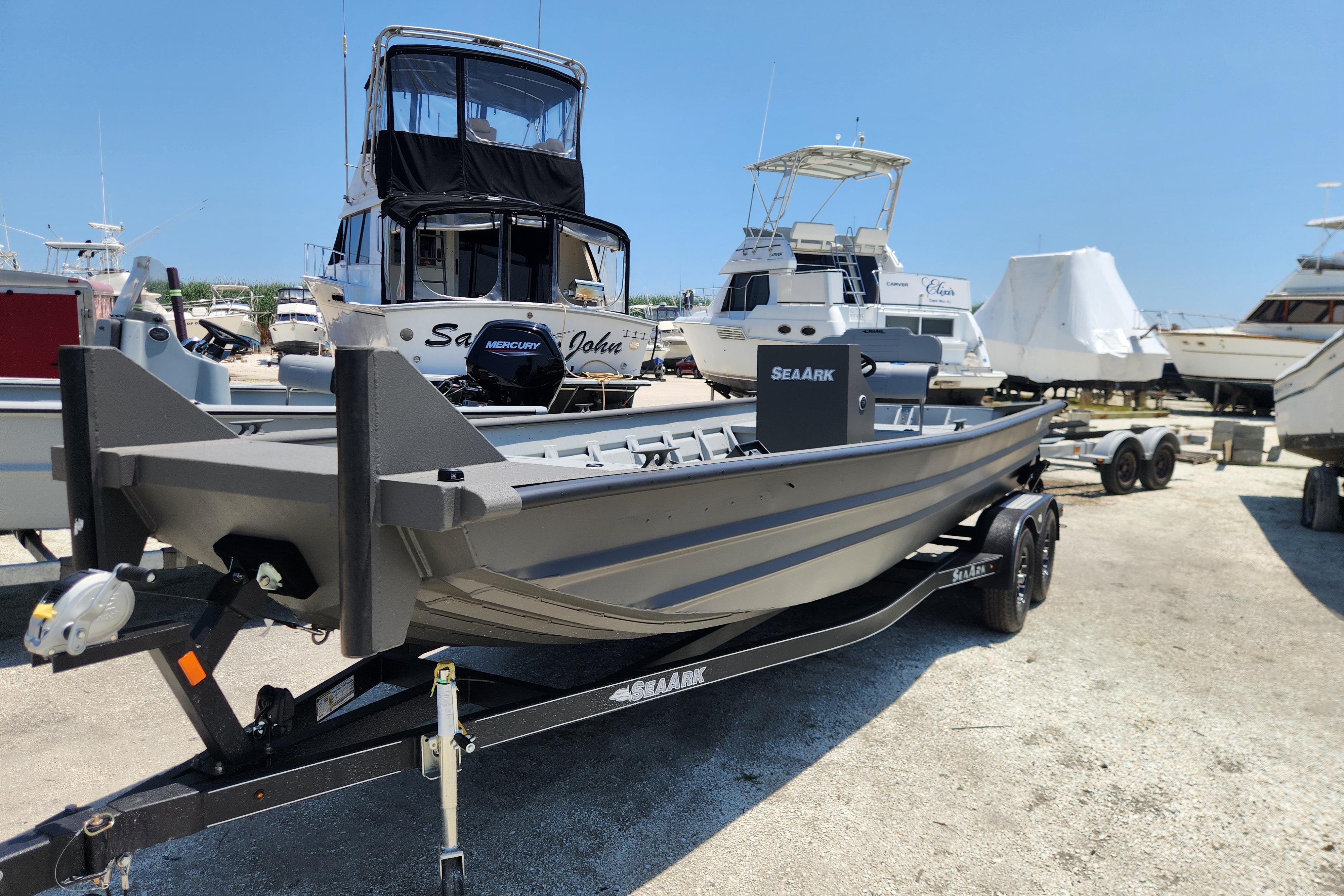 2025 SeaArk 2072 Workhorse