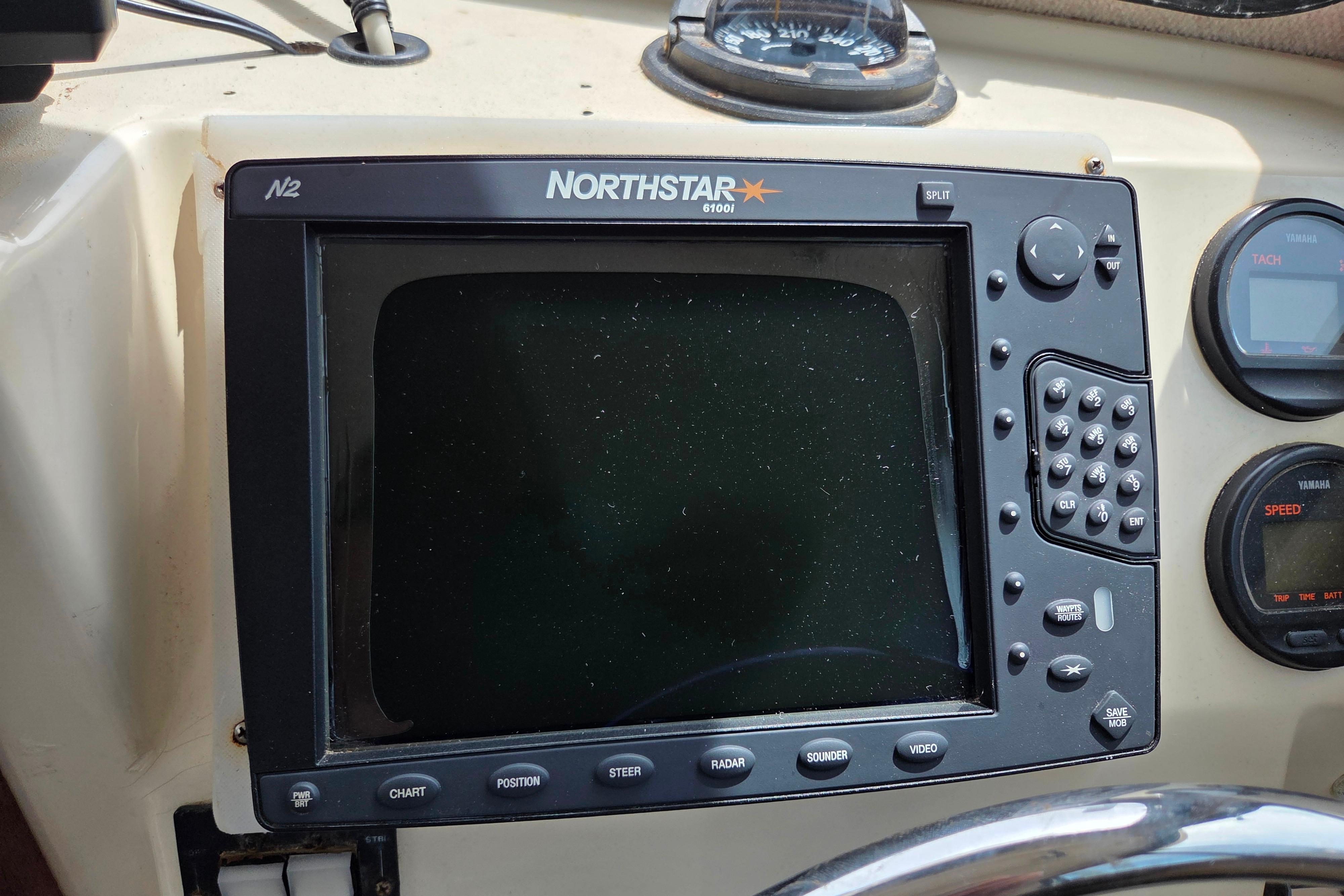 Northstar 6100i marine GPS system on 2002 Parker 2520 Deep Vee Sport Cabin boat.