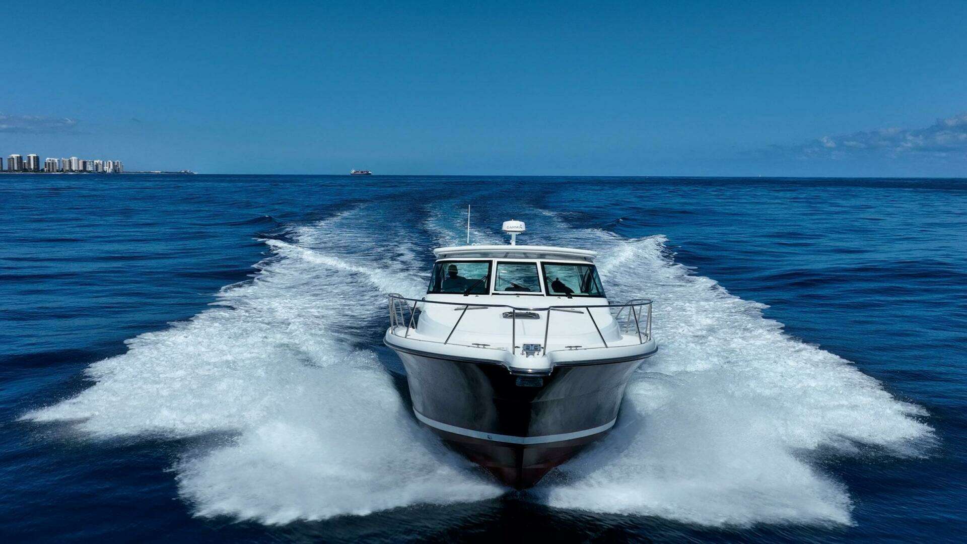 2004 Tiara Yachts 4200 Open - Image 3