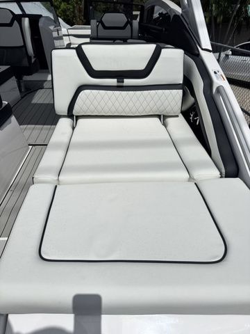 2026 Yamaha Boats 275SD - 7