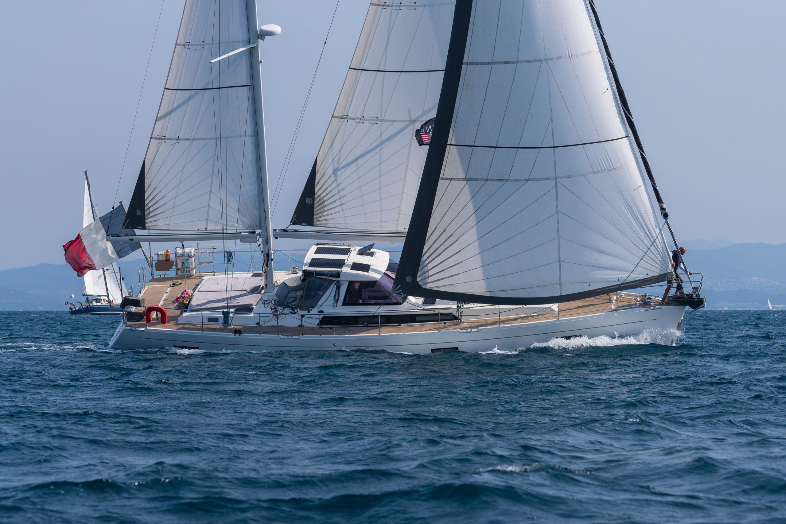 2015 Amel 55