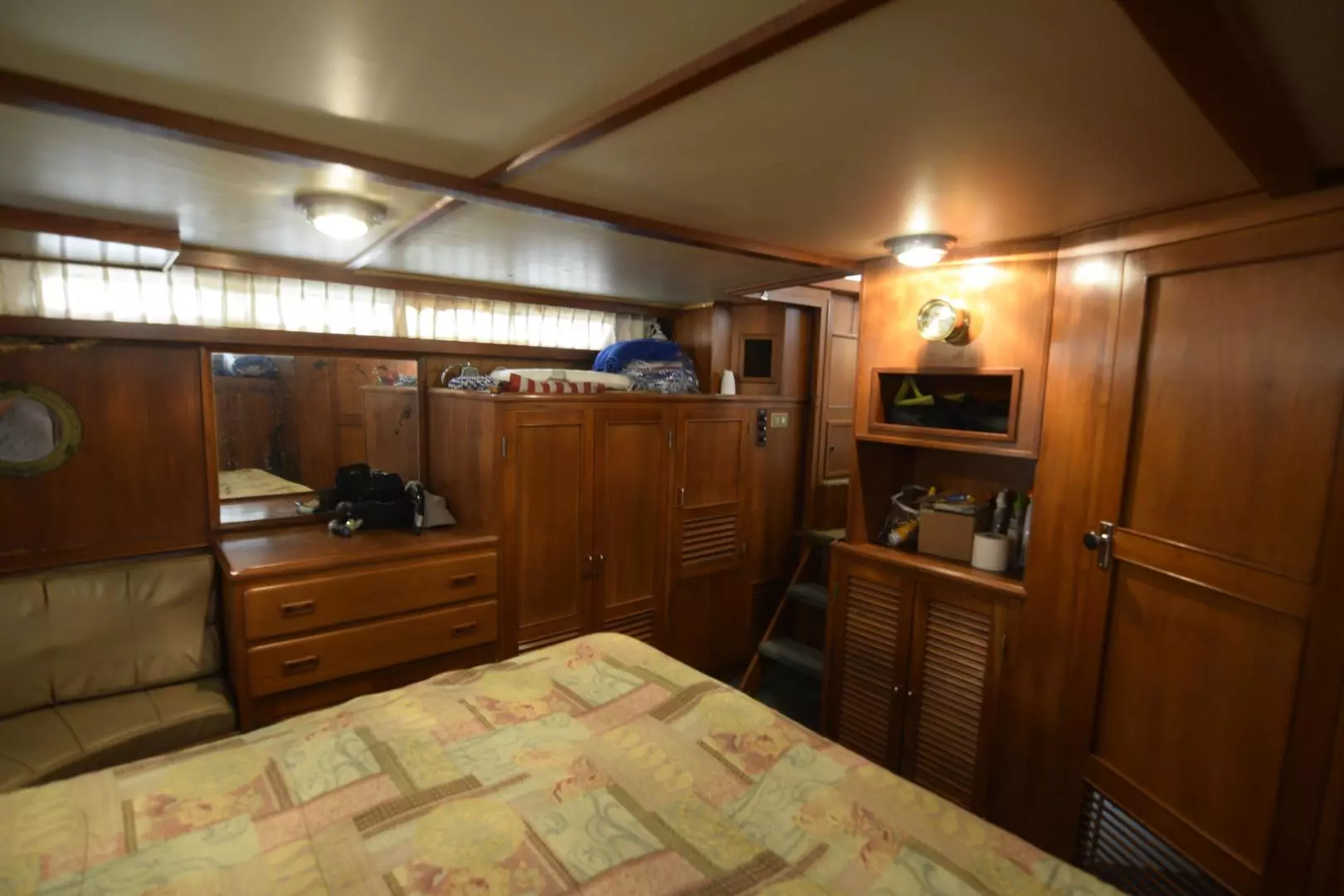 1987 Jefferson Sundeck - Image 21
