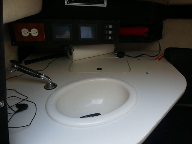 2003 Sea Ray 225 Weekender - 14