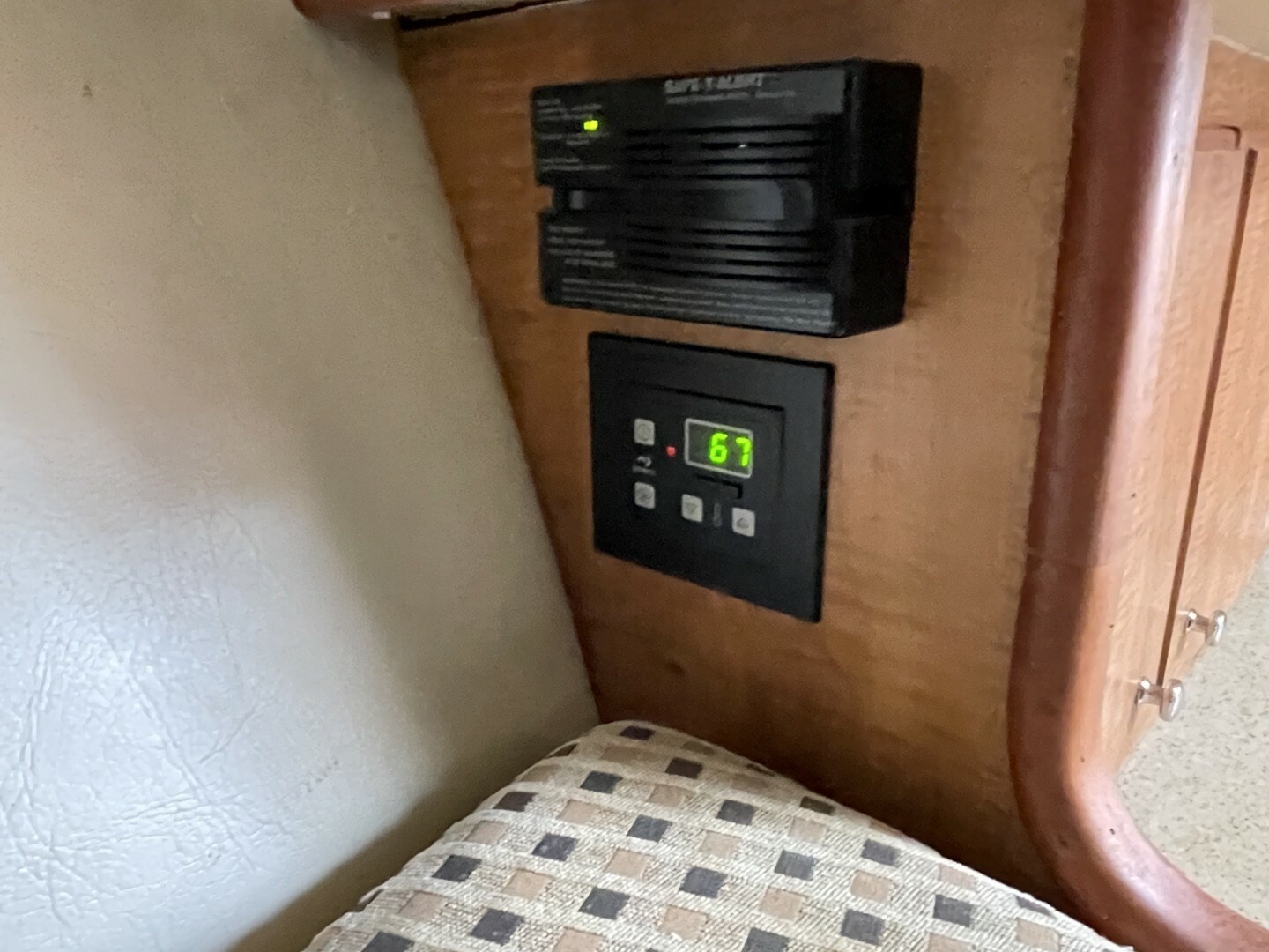 2007 Luhrs 31 Open - Image 12