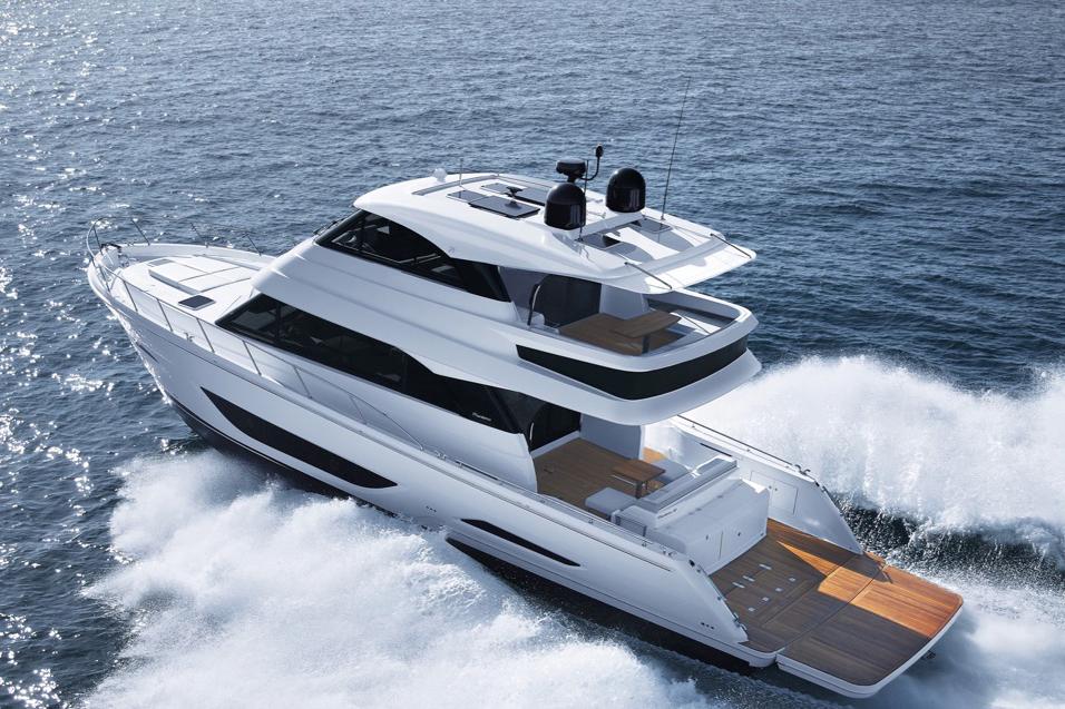 2027 Maritimo M60