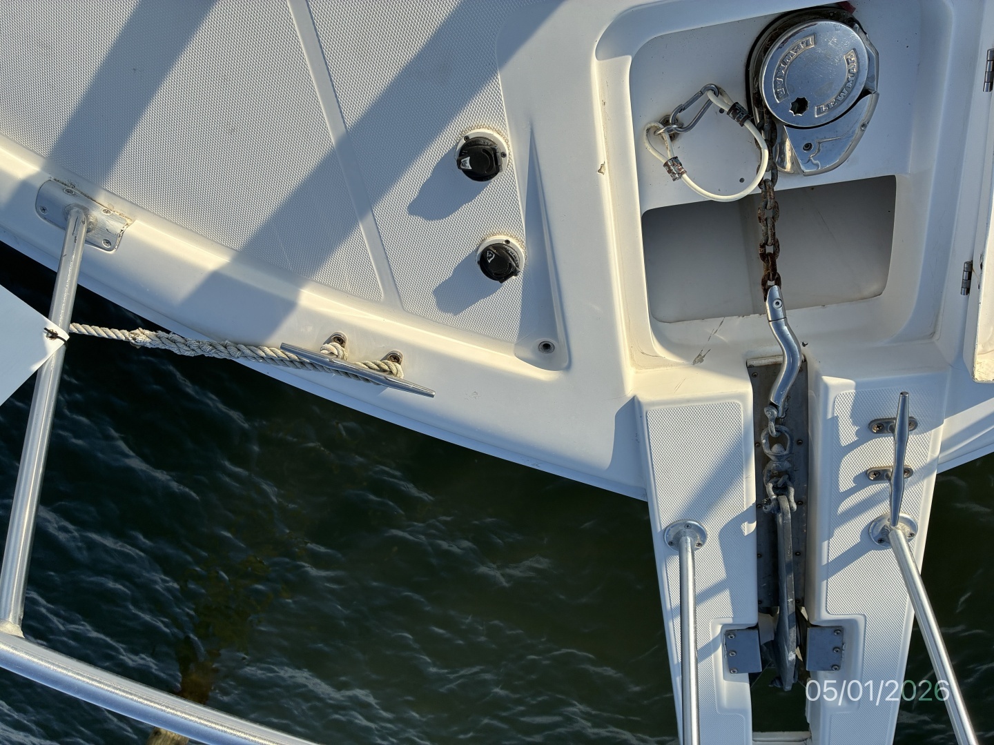 2005 Luhrs Convertible - Image 8